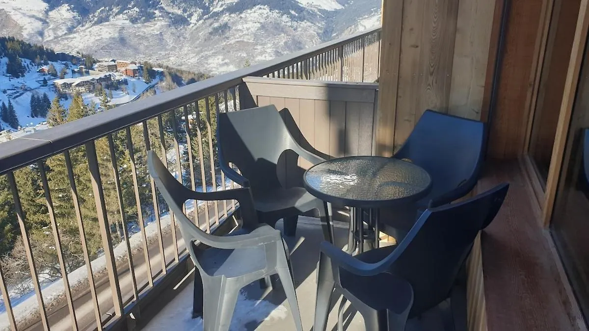 Courchevel Moriond 1650 - 2 Bedrooms - Sleeps 8