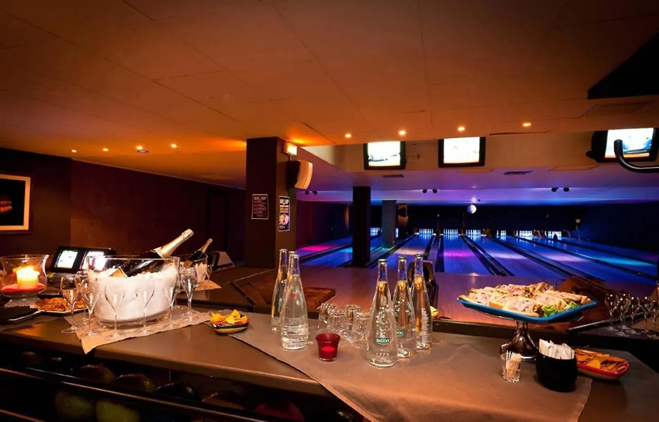 Courchevel Moriond 1650 - 2 Bedrooms - Sleeps 8 0*,